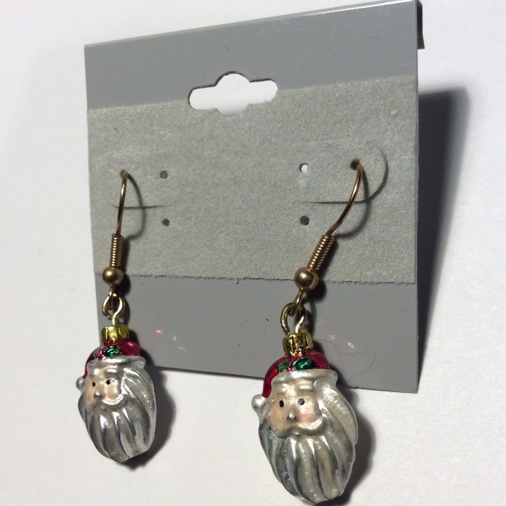 Cute Santa Clause Earrings - Picture 2 of 2